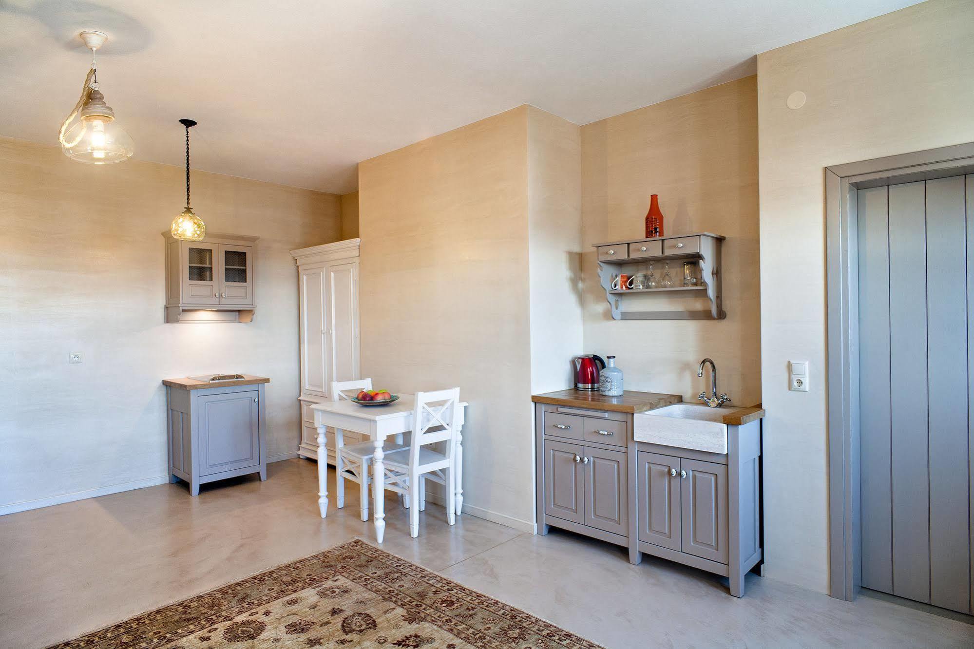 Haones Suites Ioannina Exterior foto