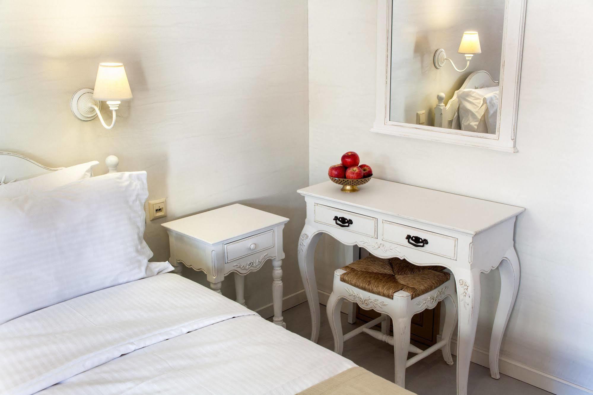 Haones Suites Ioannina Exterior foto